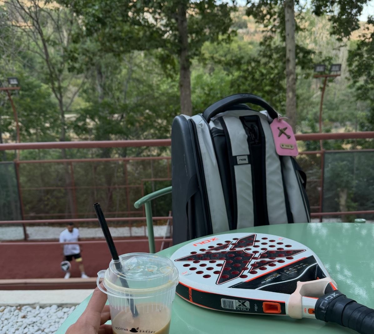 استراحت بعد از چند ساعت ورزش طولانی ☕🎾
