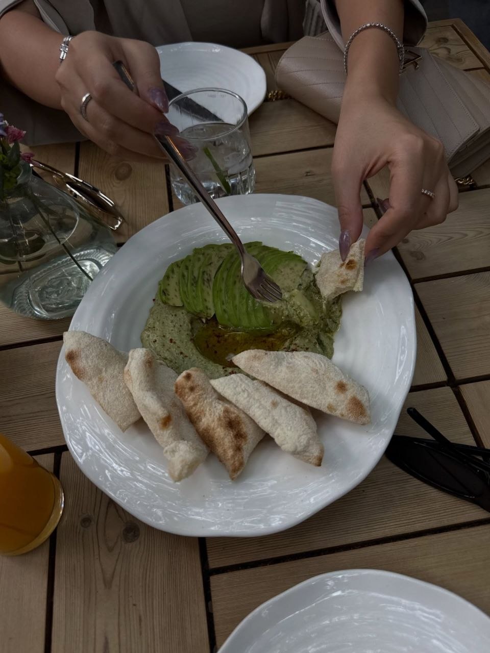 سفرگردی با نگار 😋👀