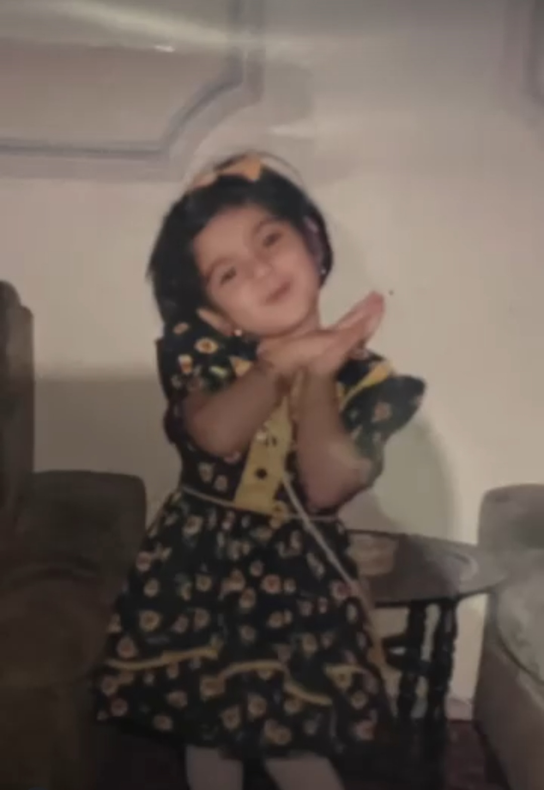 بچگیای یاسی 💛