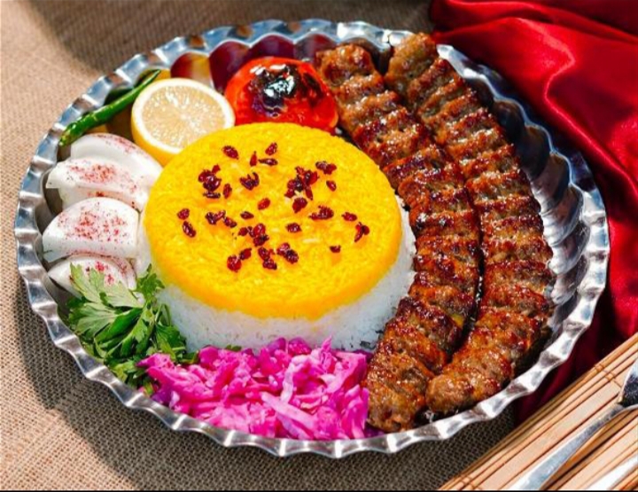 بوی دود، طعم بهشت 😋🔥 Smoky vibes & tasty bites 🔥🤤
