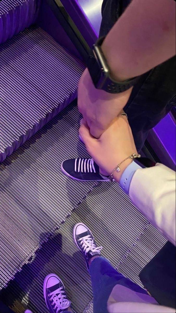 من‌ از‌ جهان‌ به‌ تو‌ دلبسته‌ام‌ که‌ جانِ‌ منی♥️ @txthoot ❤️‍🔥♾️ #vatangram