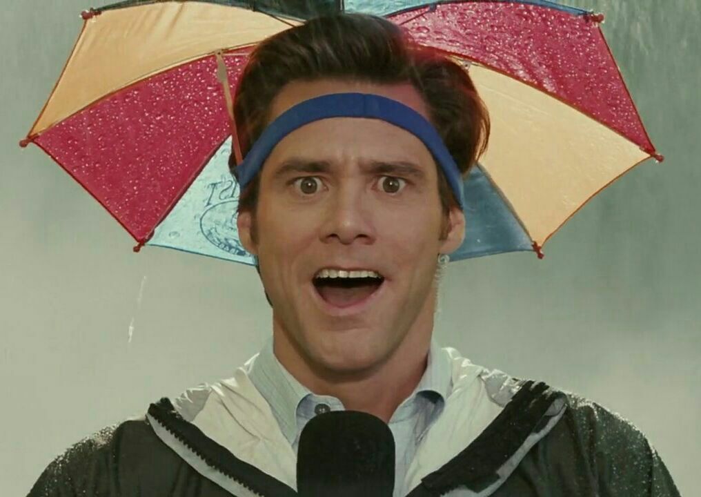 پشت هر مرد موفقی یه زنه که داره چشم غره میره. 📽 Bruce Almighty @tinymoviez