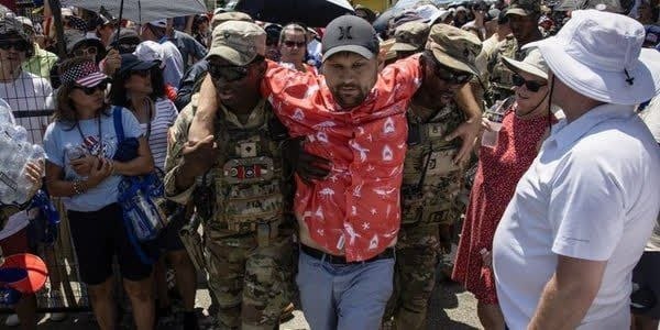 گرمای مرگبار و بحران برق در امریکا؛ ۲۵ کشته و قطع برق ۸۴۰ هزار خانوار گرمای بیسابقه و طوفانهای شدید در بخشهای مختل...