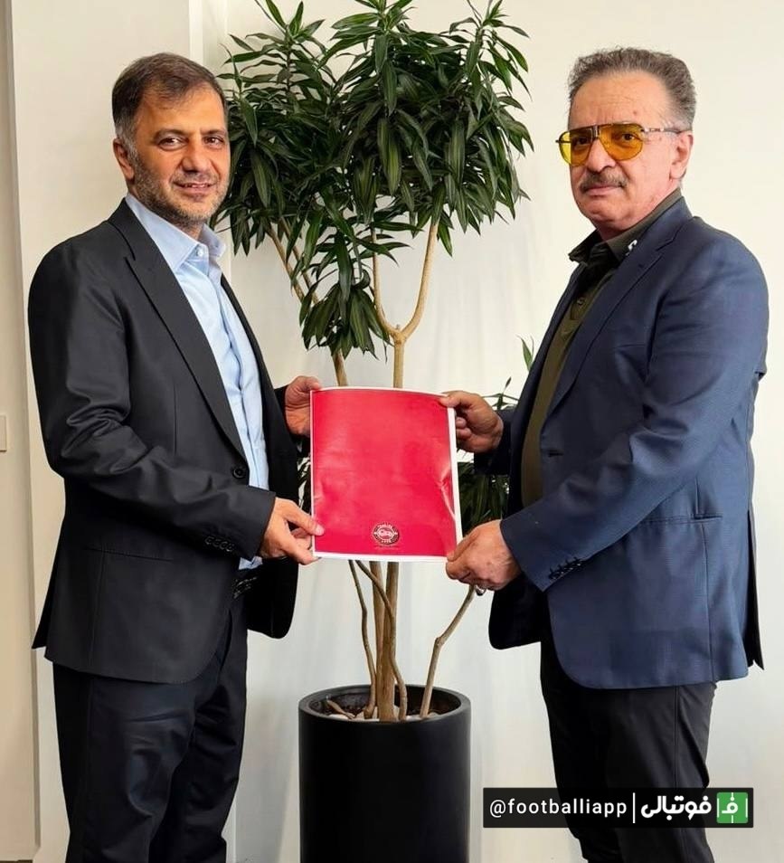 حجت کریمی مدیرعامل تراکتور شد ⚽️ با انتخاب اعضای هیأتمدیره باشگاه تراکتور و طی حکمی از سوی محمدرضا زنوزی مطلق، سید ح...