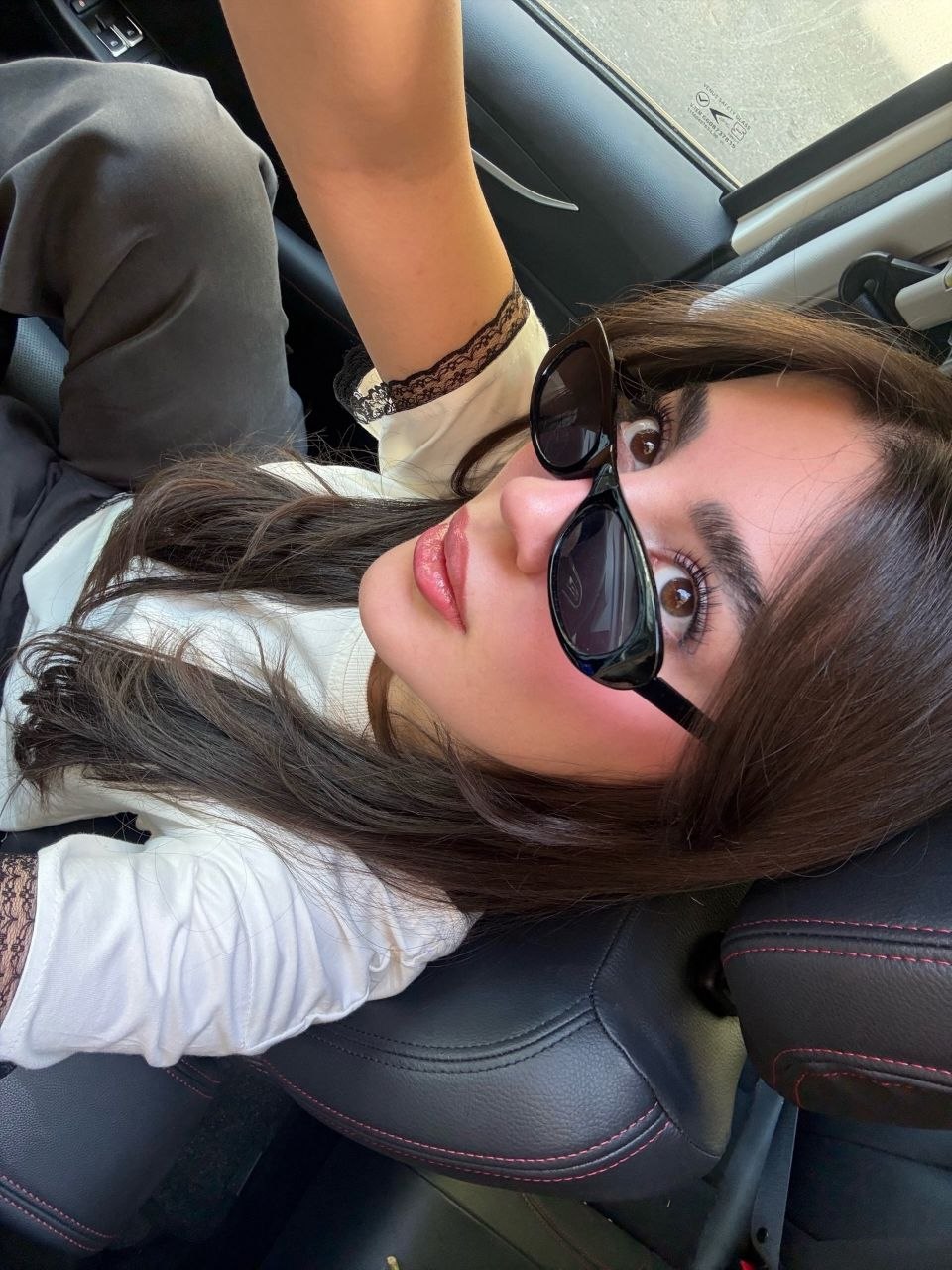 انرژی مثبتت رو مثل نور پخش کن. 💡🌟