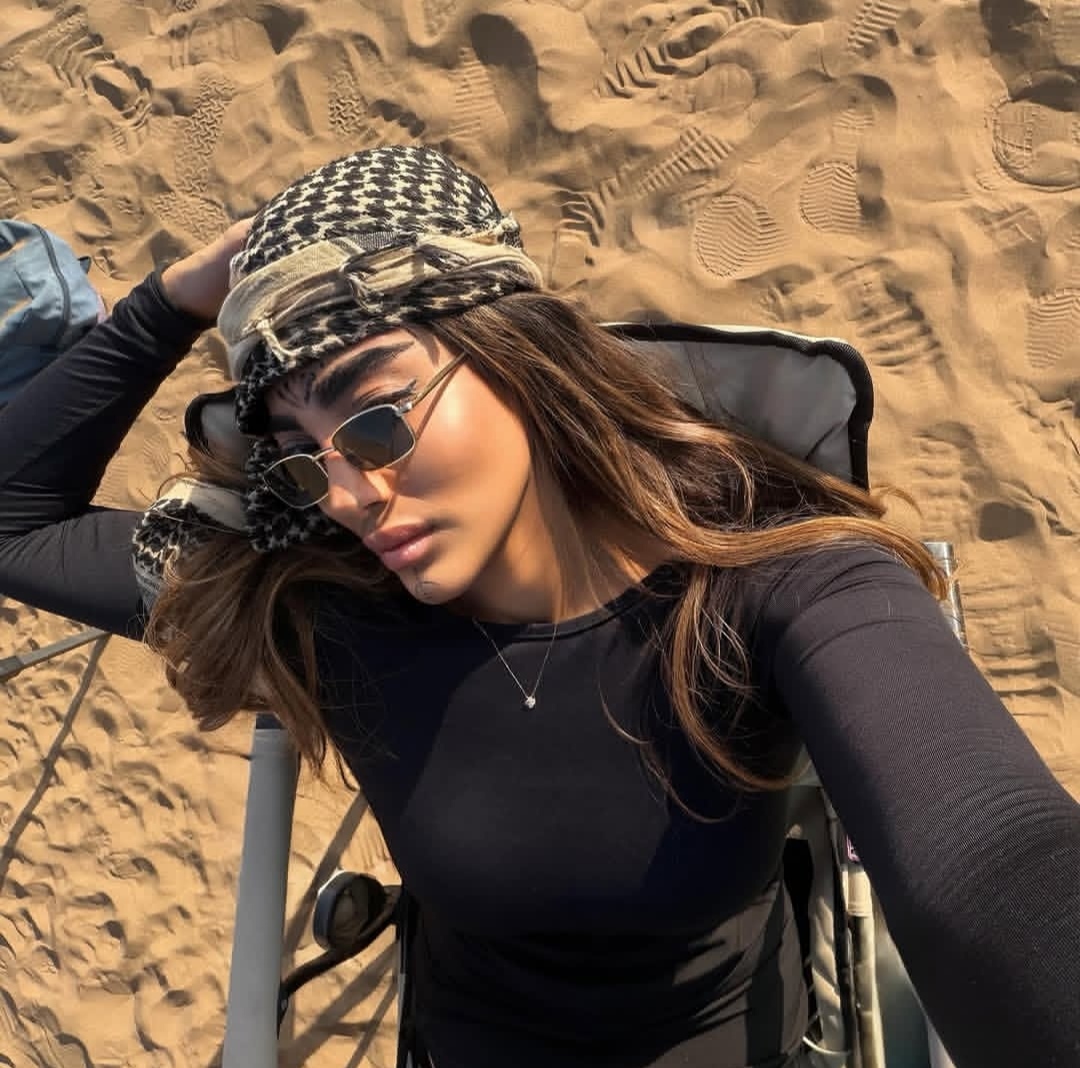 اجازه نده ترسهات سد راه آرزوهای قشنگت بشن؛ تو لایق بهترینایی. 🌸