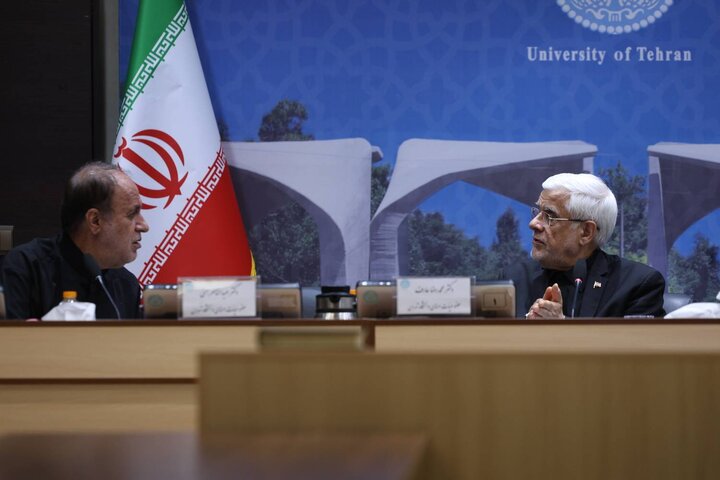 🔺عارف: برخی در بیرون دولت مانع اجرای افزایش حقوق استادان شدند
معاون اول رئیسجمهور در جلسه هیئت امنای دانشگاه تهران...
