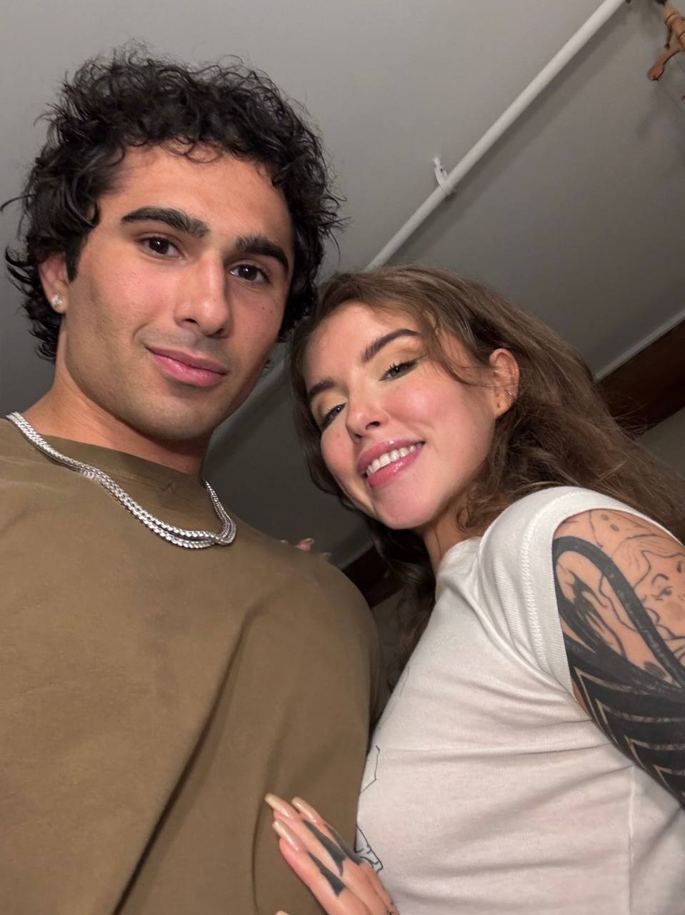 😘