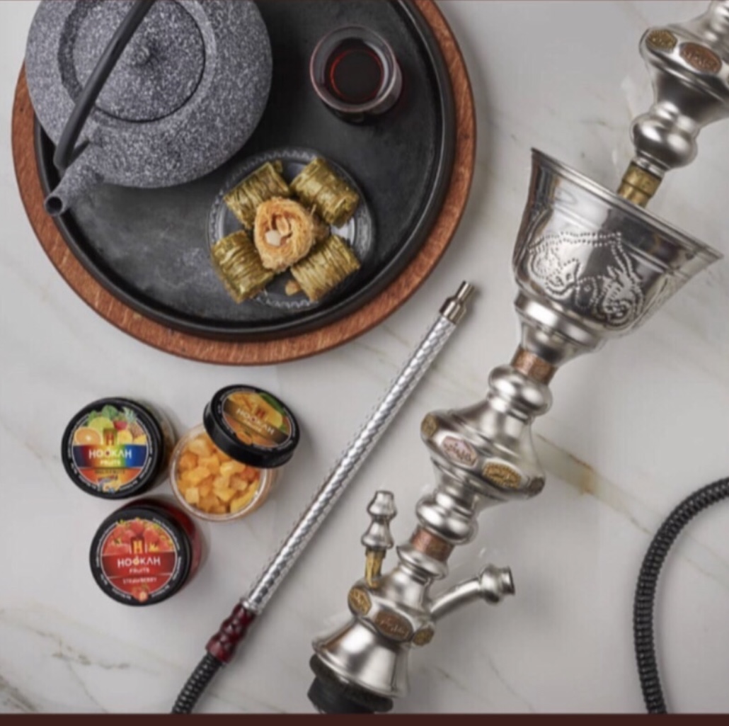 دلت گرفته... الهی که غم نداشته باشی فدای چشمت اگر دوستم نداشته باشی دم غروب مرا در خودت ببار که چیزی در آن هوای غریبا...