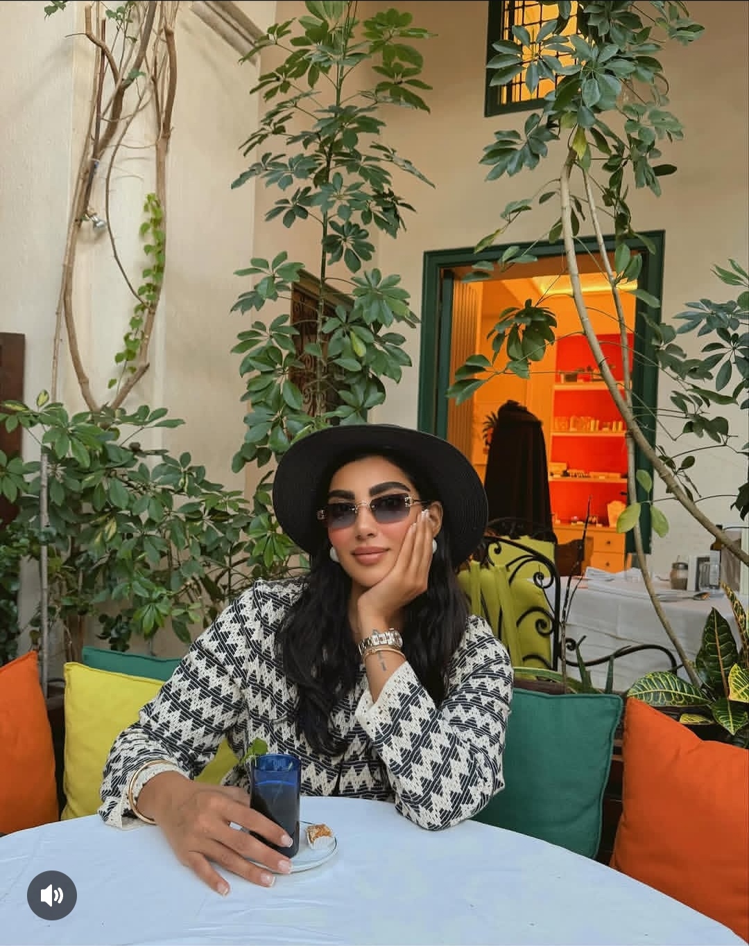 دنیای من به قشنگیه همین رنگ هاست 💚🧡❤️