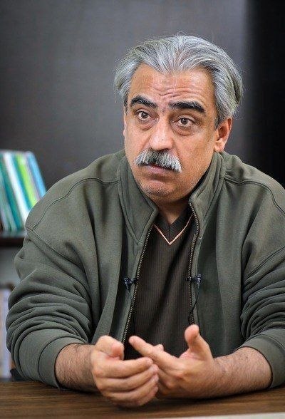 🔴خوش چشم: باید بریم پایگاه آمریکا تو کویت رو تصرف کنیم بعد تجهیزاتشون رو به غنیمت بگیریم @thebrief