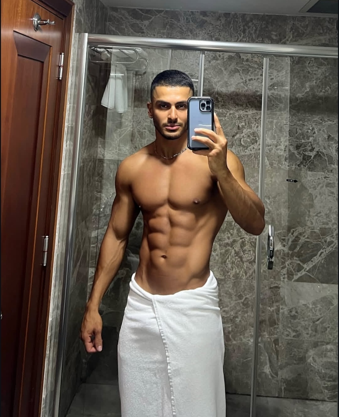 دوش بعد از باشگاه 🦍✨