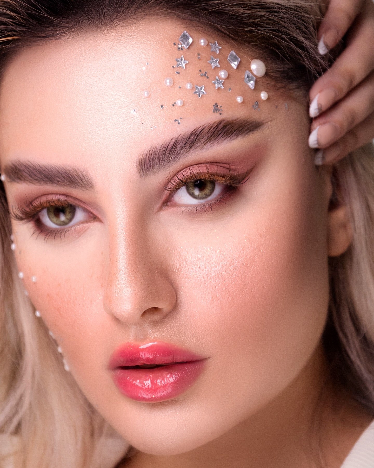 عکاسی میکاپ 🤍 برای همکاری و دیدن نمونه کارهای بیشتر کافیه بهم دایرکت بدي 🤍 #beautyphotography #میکاپ#عکاسی_میکاپ#فی...