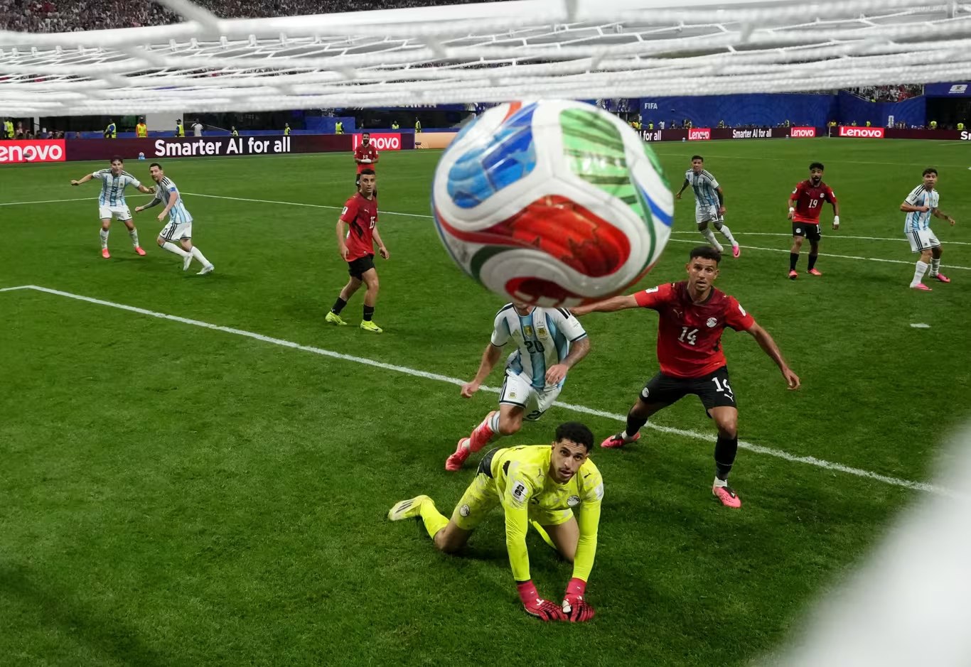 🏆 آمارهای ویژه جام جهانی تا پایان دور یک هشتم ⛳ ۹۶ بازی ⚽ ۲۸۰ گل 🟥 ۱۳ کارت قرمز 🇳🇱 اسپانیا بدون گل خورده 🅰️ رکور...