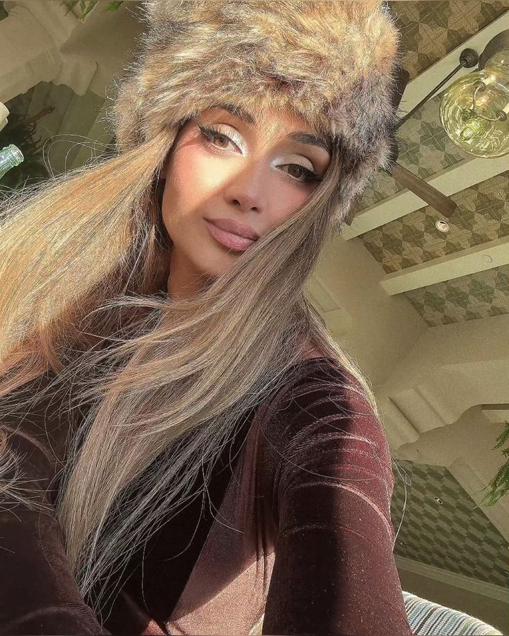 با هر طلوع، یه فرصت جدید داری برای اینکه قصهٔ قشنگ‌تری از خودت بسازی. ☀️💛