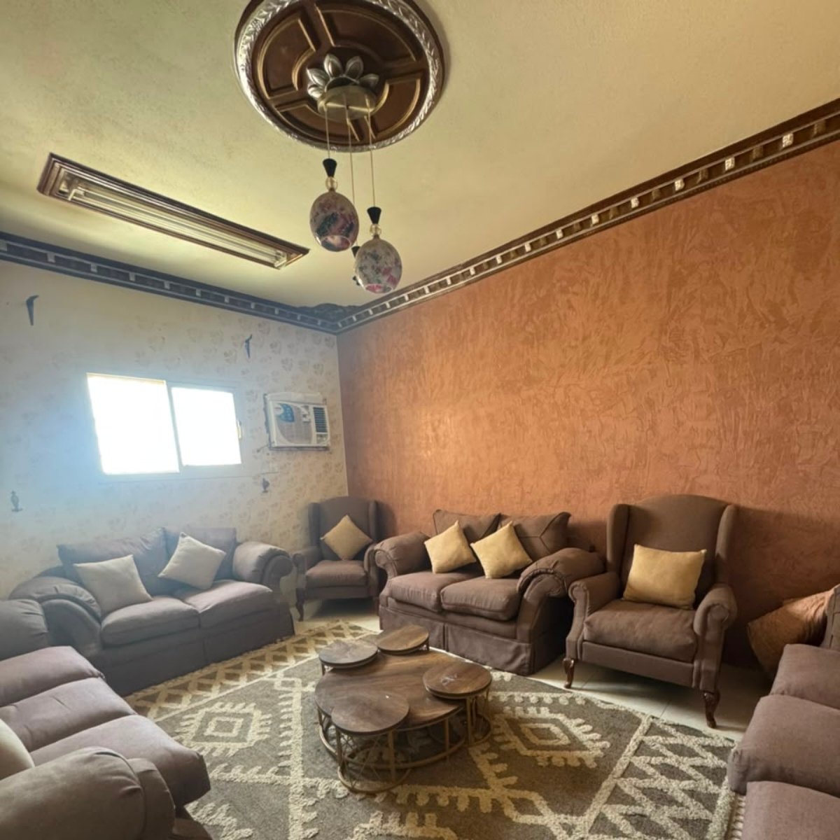 دينا طش اثاث قديم شرق الرياض 0536617401 رمي عفش تالف حي المونسيه شرق الرياض حي الحمراء رمي العفش والأثاث والأغراض دا...